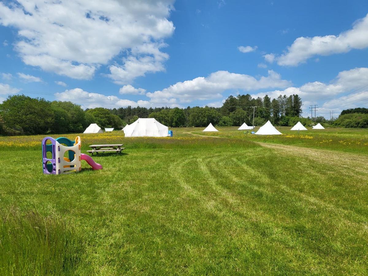 Dorset Glamping Fields Hotel Corfe Mullen Exterior foto